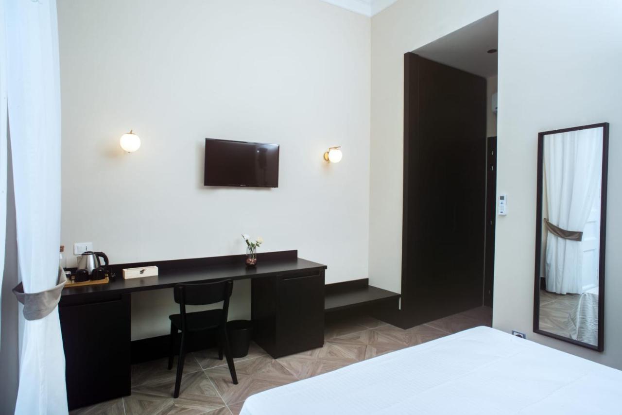Fida Rooms Napoli Esterno foto