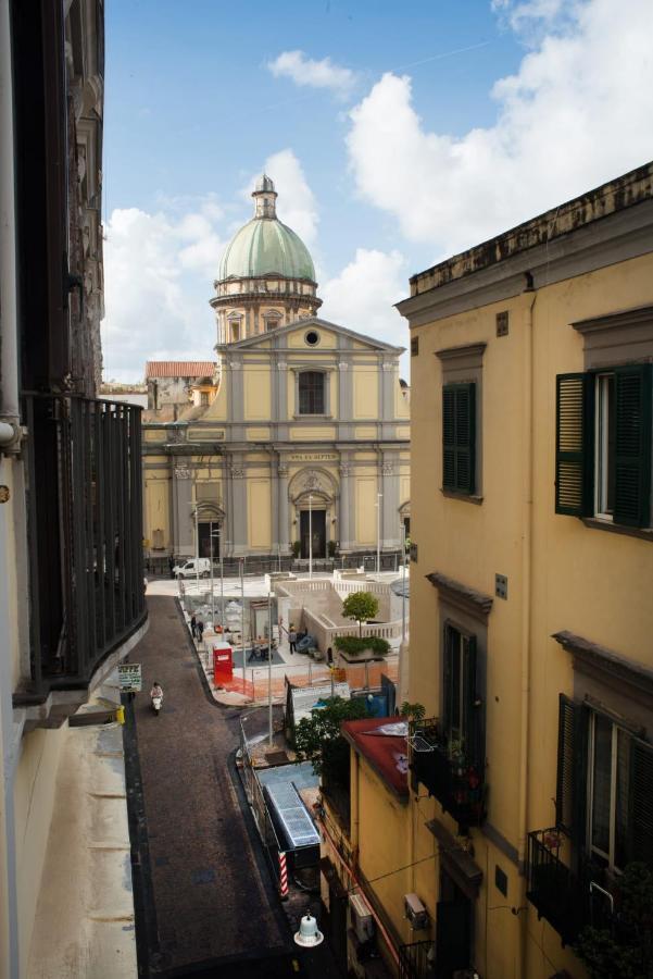 Fida Rooms Napoli Esterno foto