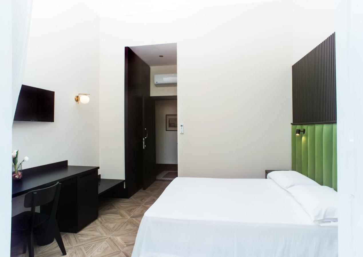 Fida Rooms Napoli Esterno foto